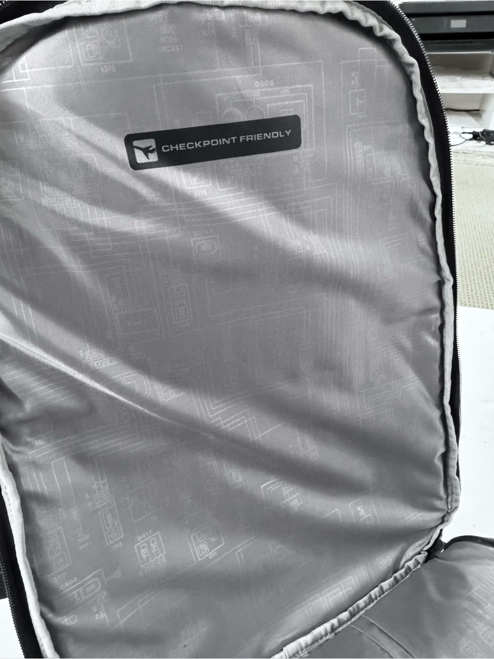 OGIO Urban 17 Laptop Large Gray Padded Backpack Checkpoint Friendly - Picture 12 of 15